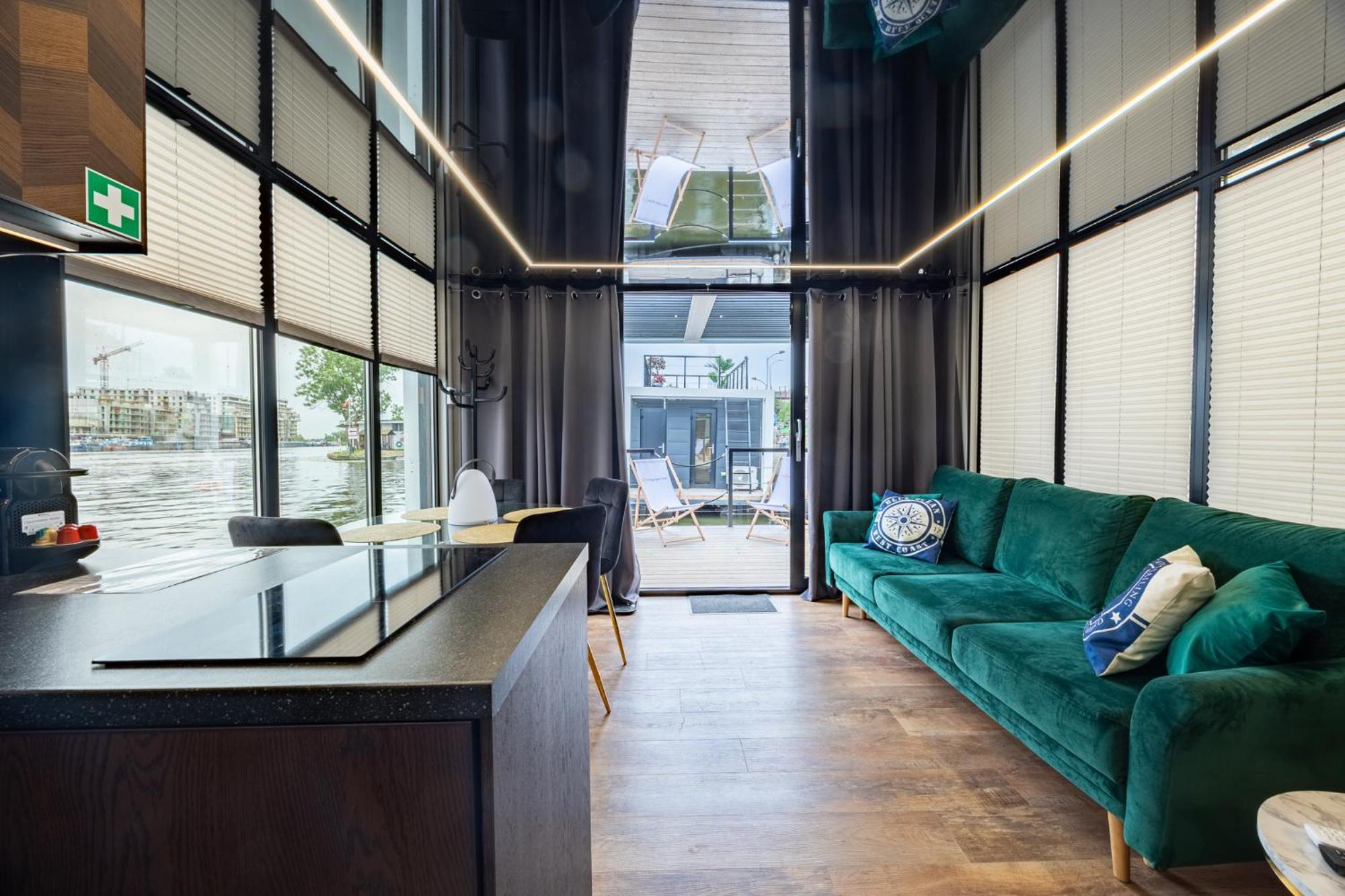 Houseboat Energyapart Apartment