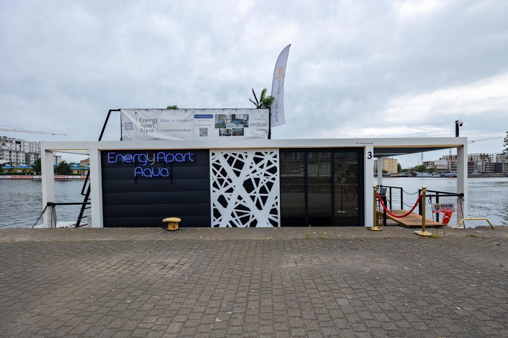 Апартаменти Houseboat Energyapart
